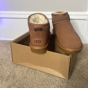New fur lined Mini Boots
